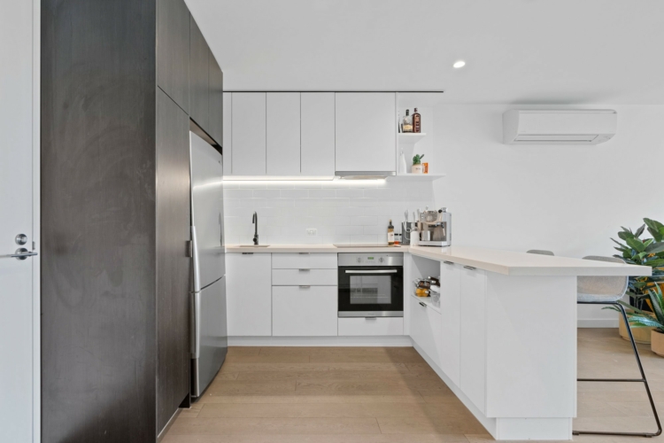 604/6 Railway Road, CHELTENHAM, VIC 3192 Australia