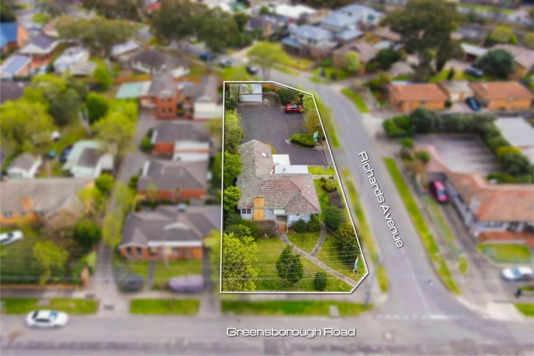 327-329 Greensborough Road, WATSONIA, VIC 3087 Australia