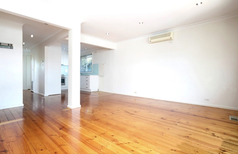 3/9 Delacombe Court, CHELTENHAM, VIC 3192 Australia