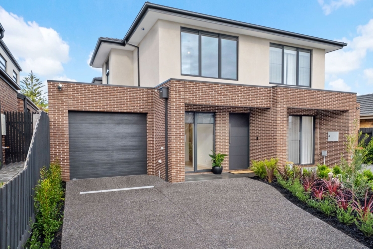 8B George Street, BENTLEIGH EAST, VIC 3165 Australia