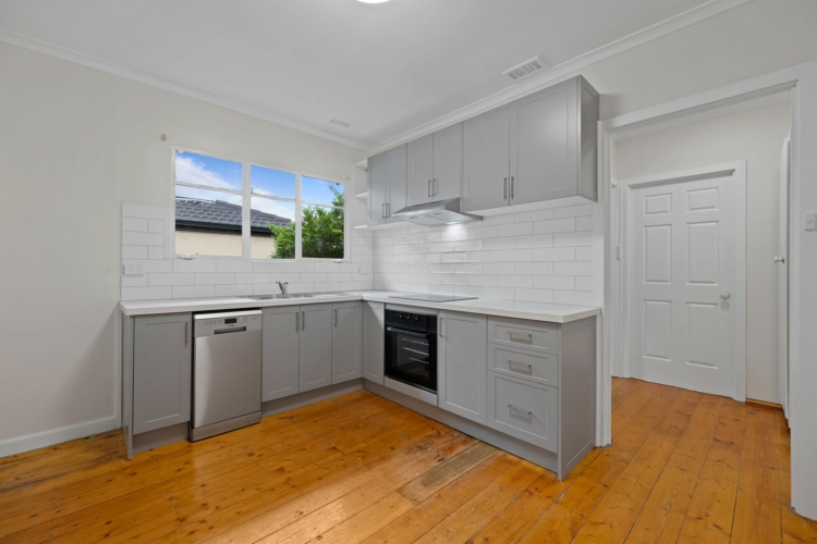 1/18 Nyrang Street, CHADSTONE, VIC 3148 Australia