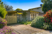 7 Nicholas Grove, HEATHERTON, VIC 3202 Australia