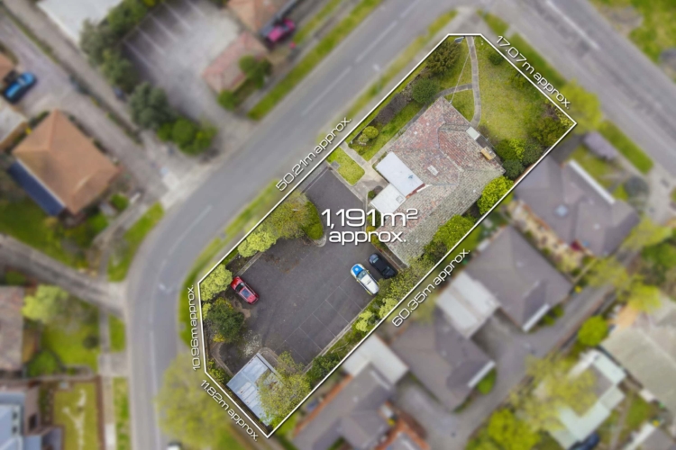 327-329 Greensborough Road, WATSONIA, VIC 3087 Australia