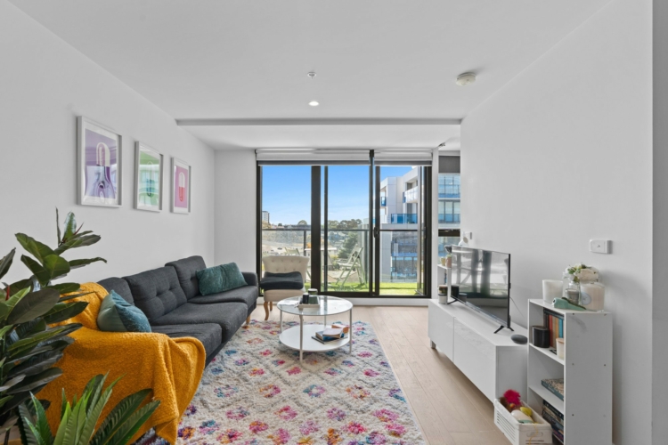 604/6 Railway Road, CHELTENHAM, VIC 3192 Australia