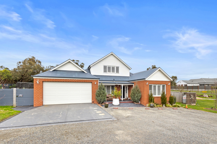 1 Bellary Lane, LANGWARRIN SOUTH, VIC 3911 Australia