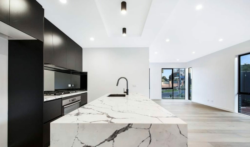 33 Dickson Street, MOUNT WAVERLEY, VIC 3149 Australia