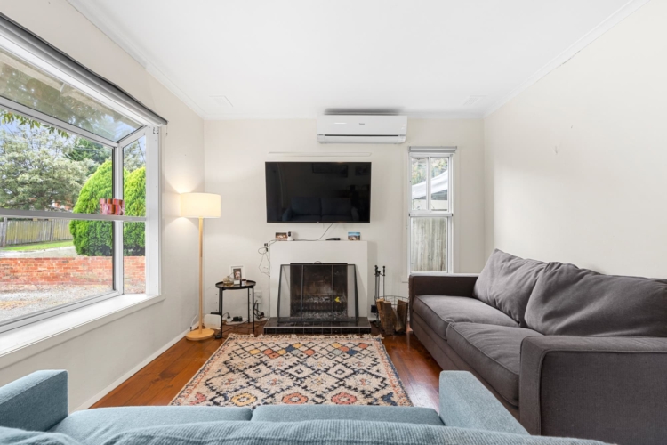 4 Warrina Street, CHADSTONE, VIC 3148 Australia