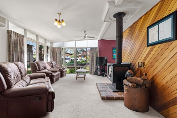 7 Nicholas Grove, HEATHERTON, VIC 3202 Australia