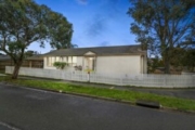 2 Emanuel Drive, SEAFORD, VIC 3198 Australia