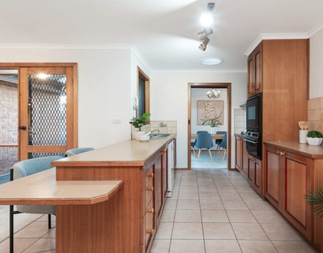 4 Astran Court, ENDEAVOUR HILLS, VIC 3802 Australia
